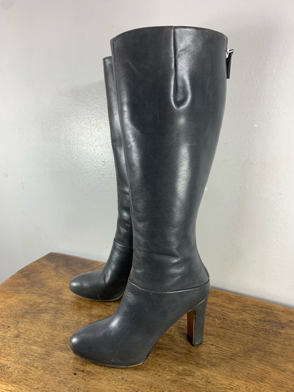 Nine West knee high heeled zippers leather boots